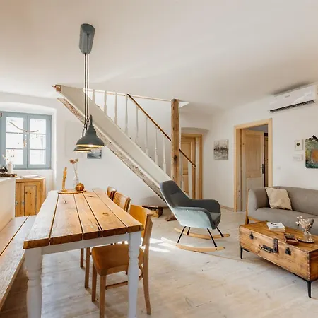 Pero -an Artists Ferienhaus *