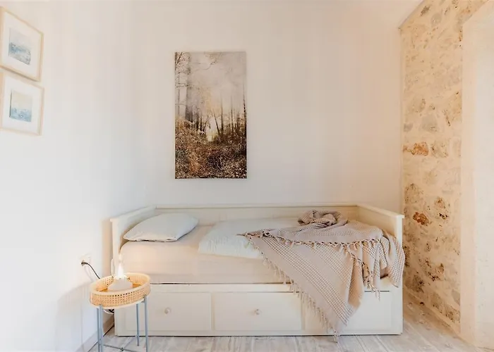 Ferienhaus Pero -an Artists Ždrelac