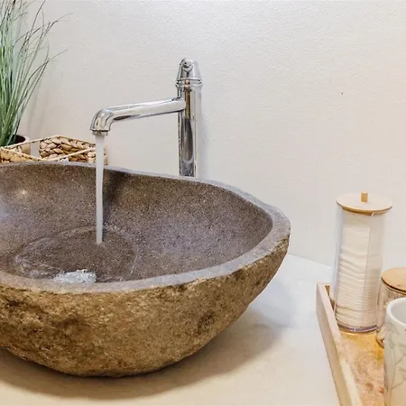 Pero -an Artists * Ždrelac