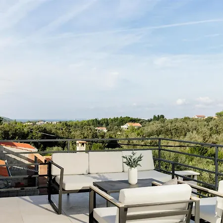 بيت للعطل Pero -an Artists Ždrelac