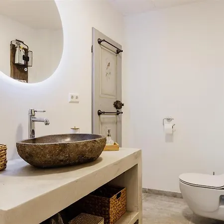 بيت للعطل Pero -an Artists Ždrelac