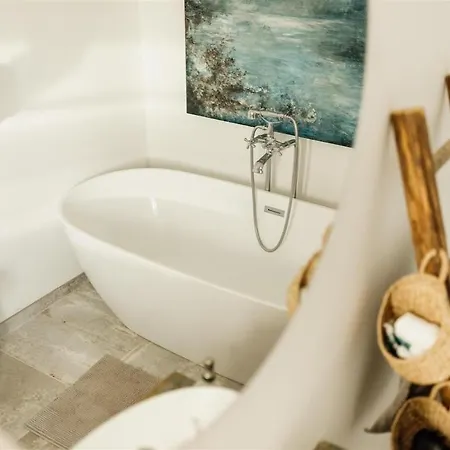 Pero -an Artists Ždrelac