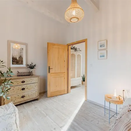 بيت للعطل Pero -an Artists *