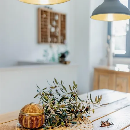 بيت للعطل Pero -an Artists